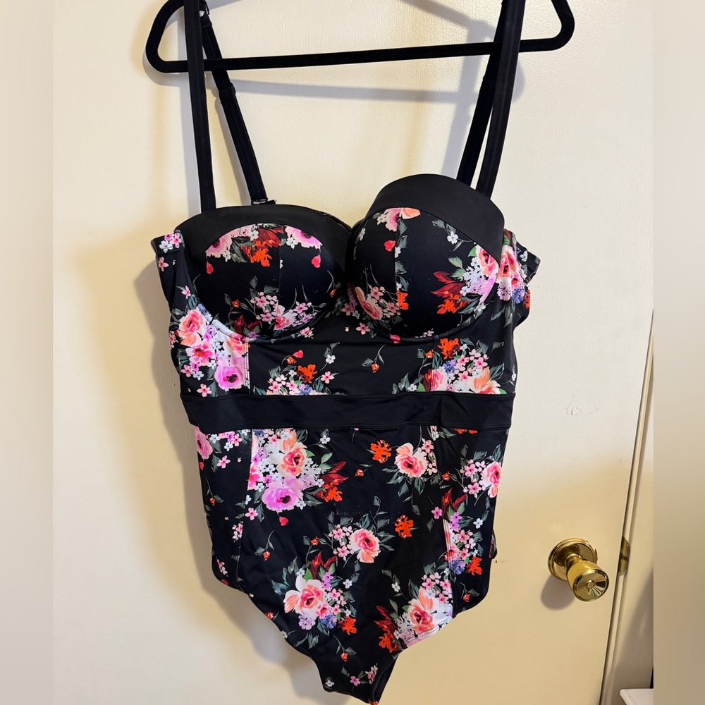 Torrid Swimsuit Size 3